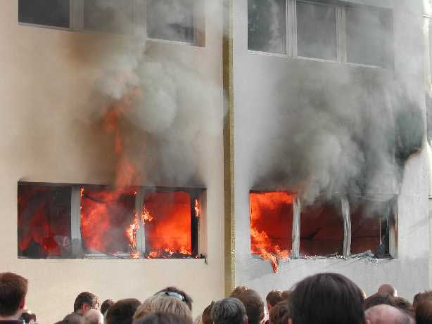 Obrázek: Fasádní požární zkoušky (po 27 minutách)
